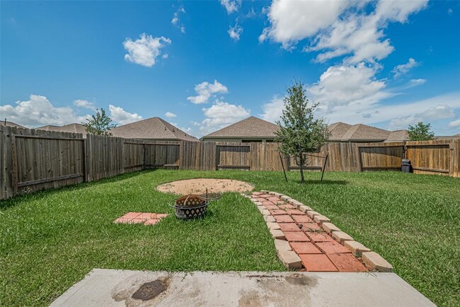 Building Photo - 5323 Vermilion Ct