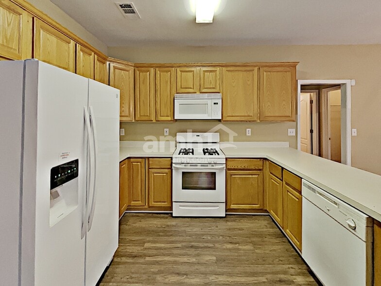 Building Photo - 2813 Savannah Walk Cv