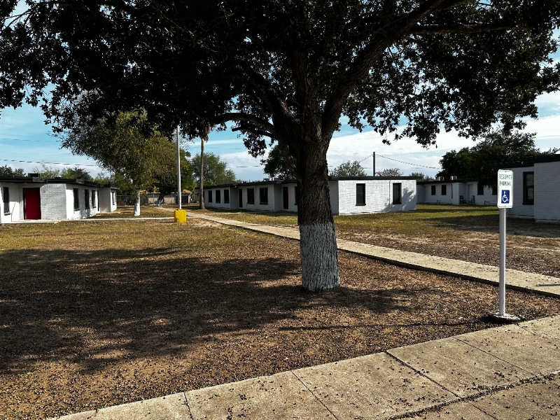 Building Photo - 220 S 25th Ave