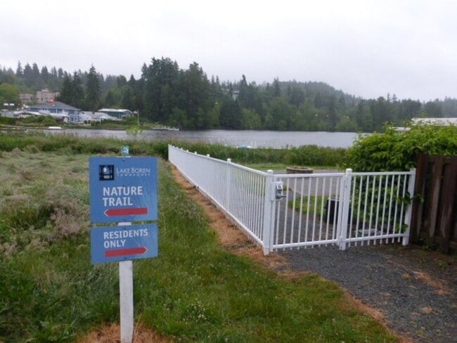 Building Photo - 7550 129th Pl SE