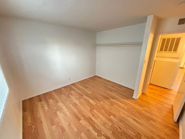 Building Photo - 155 Westminster Way