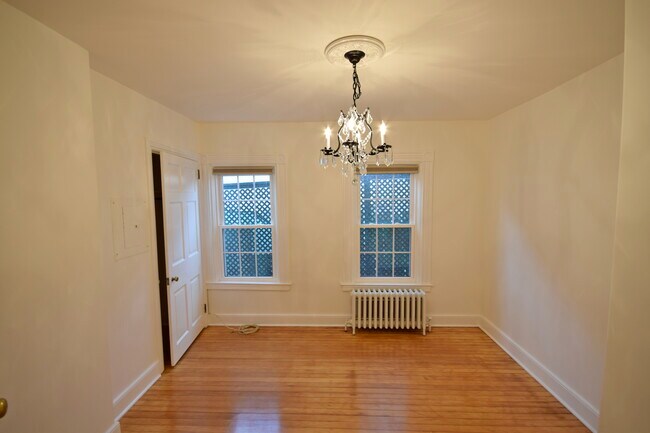 Main Bedroom - 35 S State St