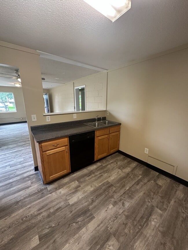 Building Photo - 1529 Mountain View Ct