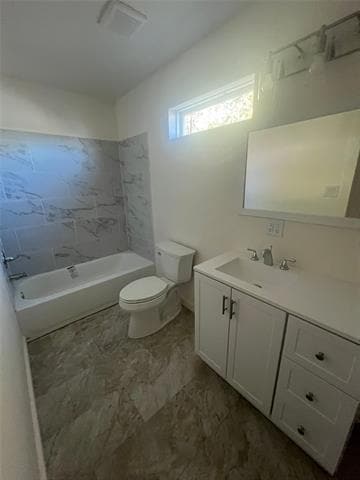 Building Photo - 210 Clyde St