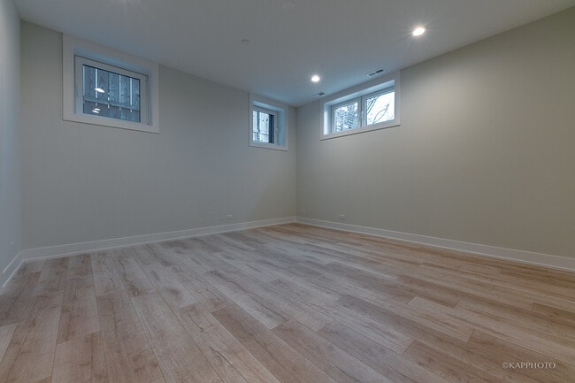 Building Photo - 4021 N Keystone Ave