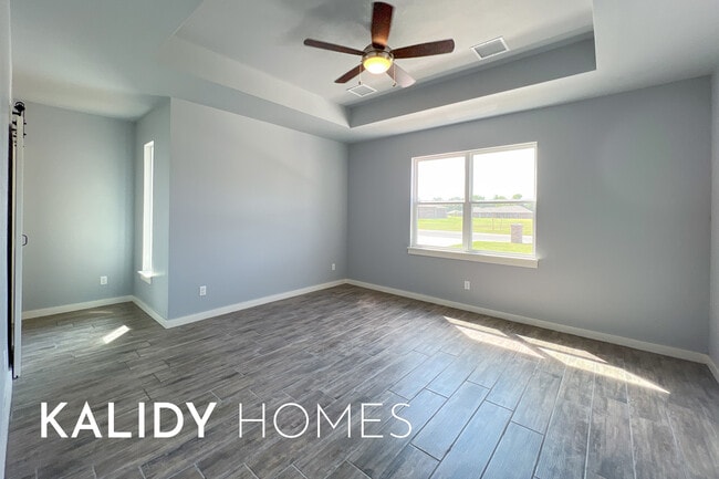 Building Photo - 214 Olde Ml Ct