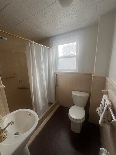 Building Photo - 125 Morrison Ave