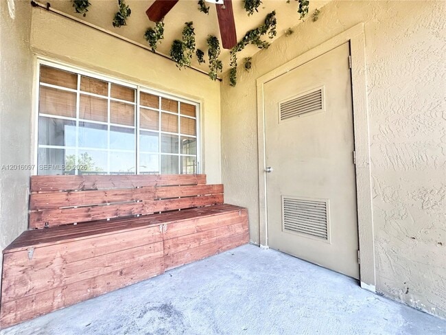 Building Photo - 15340 SW 106th Terrace