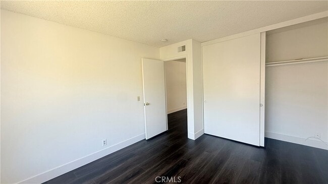 Building Photo - 46 Christamon W