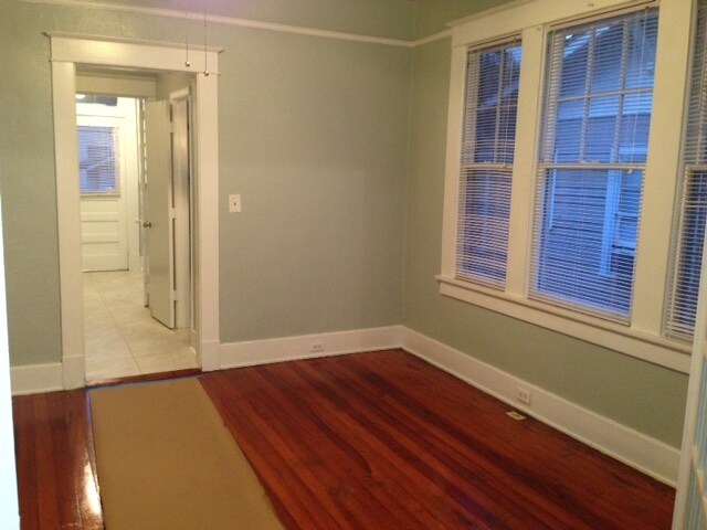 Middle Room - 1839 McDowell St