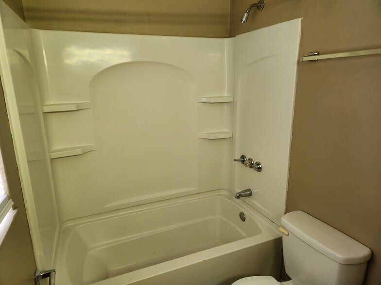 Master Bath Room - 391 Protzman St