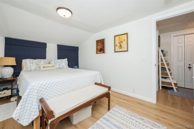 Building Photo - 18 S Washington Ave