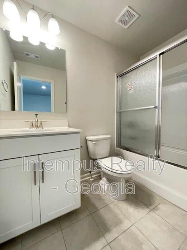 Building Photo - 44 Garnet Dr