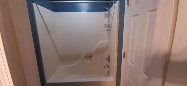 Building Photo - 119 Autumn Cove