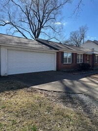 Building Photo - 4973 Greenway Rd