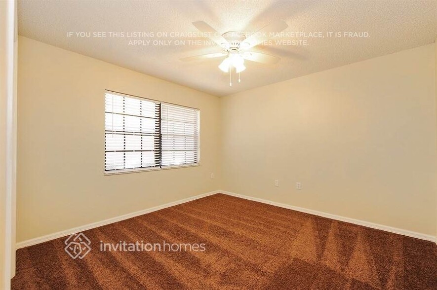 Building Photo - 1806 Suzanne Ln