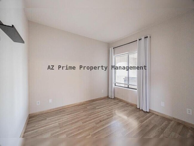 Building Photo - 4200 N 82nd St