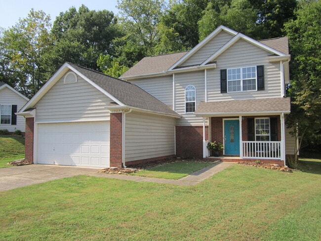 Primary Photo - Beautiful Updated Home in Desirable Starmo...