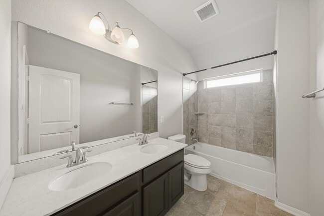 Building Photo - 223 Auburn Shores Ct