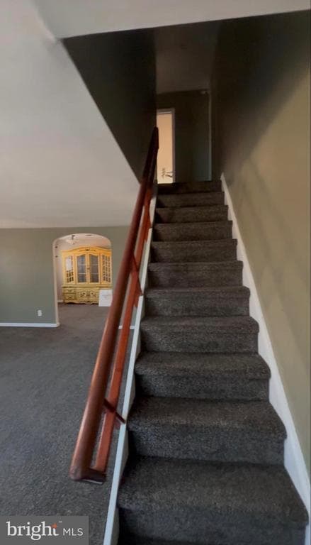 Building Photo - 809 Millwood Rd