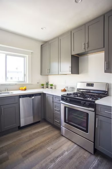 Building Photo - 1441 Echo Park Ave