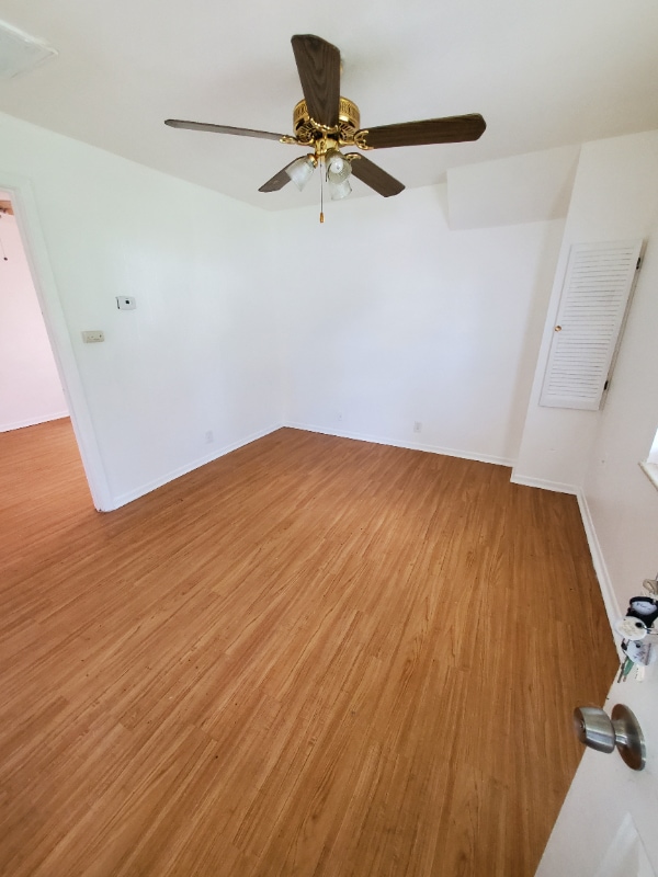 Building Photo - 9534 Flora Ave