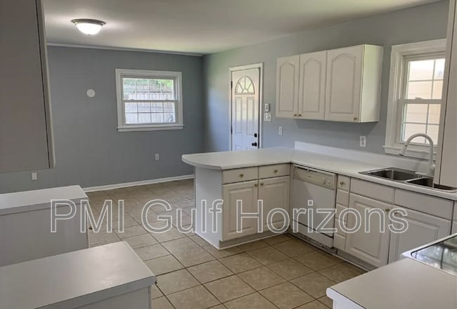 Building Photo - 6509 Zeigler Blvd