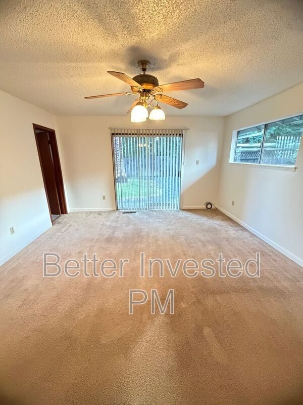 Building Photo - 1215 Marwen Dr