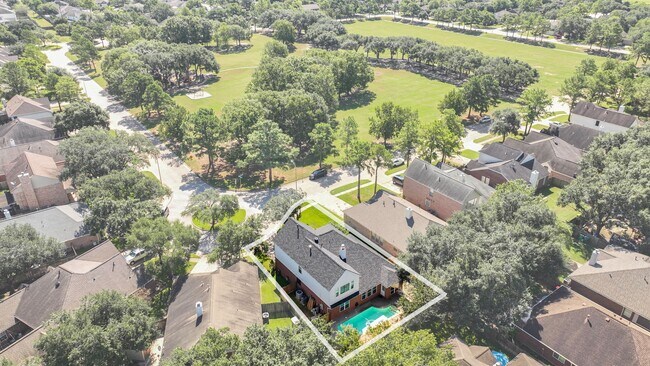 Building Photo - 15127 Trumpet Vine Ln