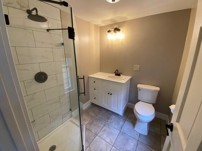 Building Photo - 55 Montague Rd