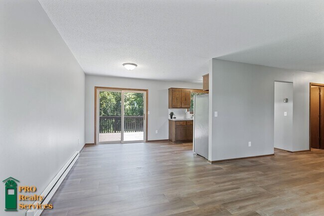Primary Photo - Spacious 4 Bedroom Home **Half Off October...