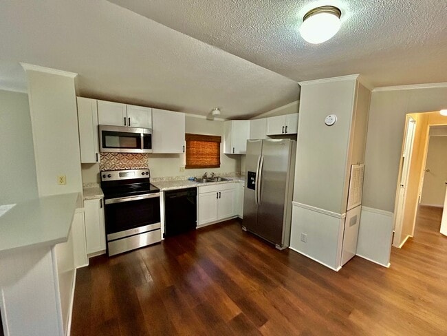 Building Photo - 2 Bedroom In Mount Sterling!