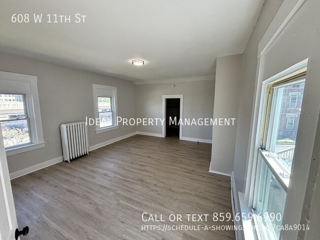 Building Photo - 608 W 11th St