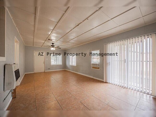 Building Photo - 7513 N 61st Ave