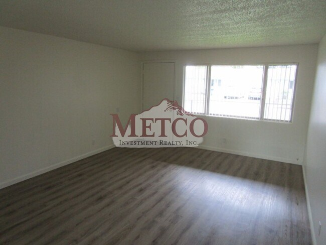 Building Photo - 16301