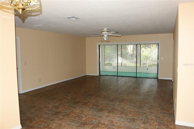 Building Photo - 9231 SW 197th Cir