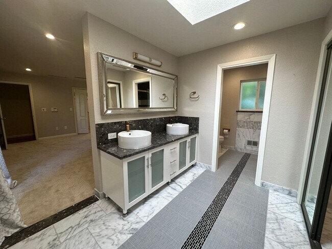 Building Photo - 2601 Bardolino Ln