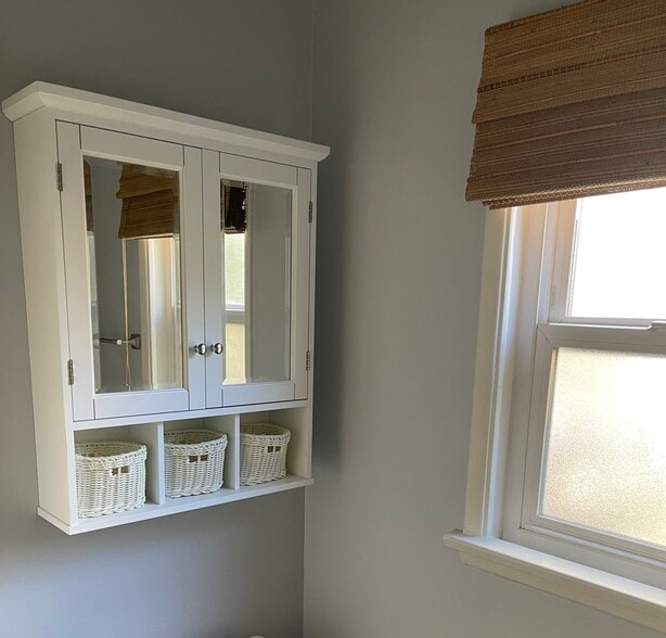 Building Photo - 4449 Kensington Rd