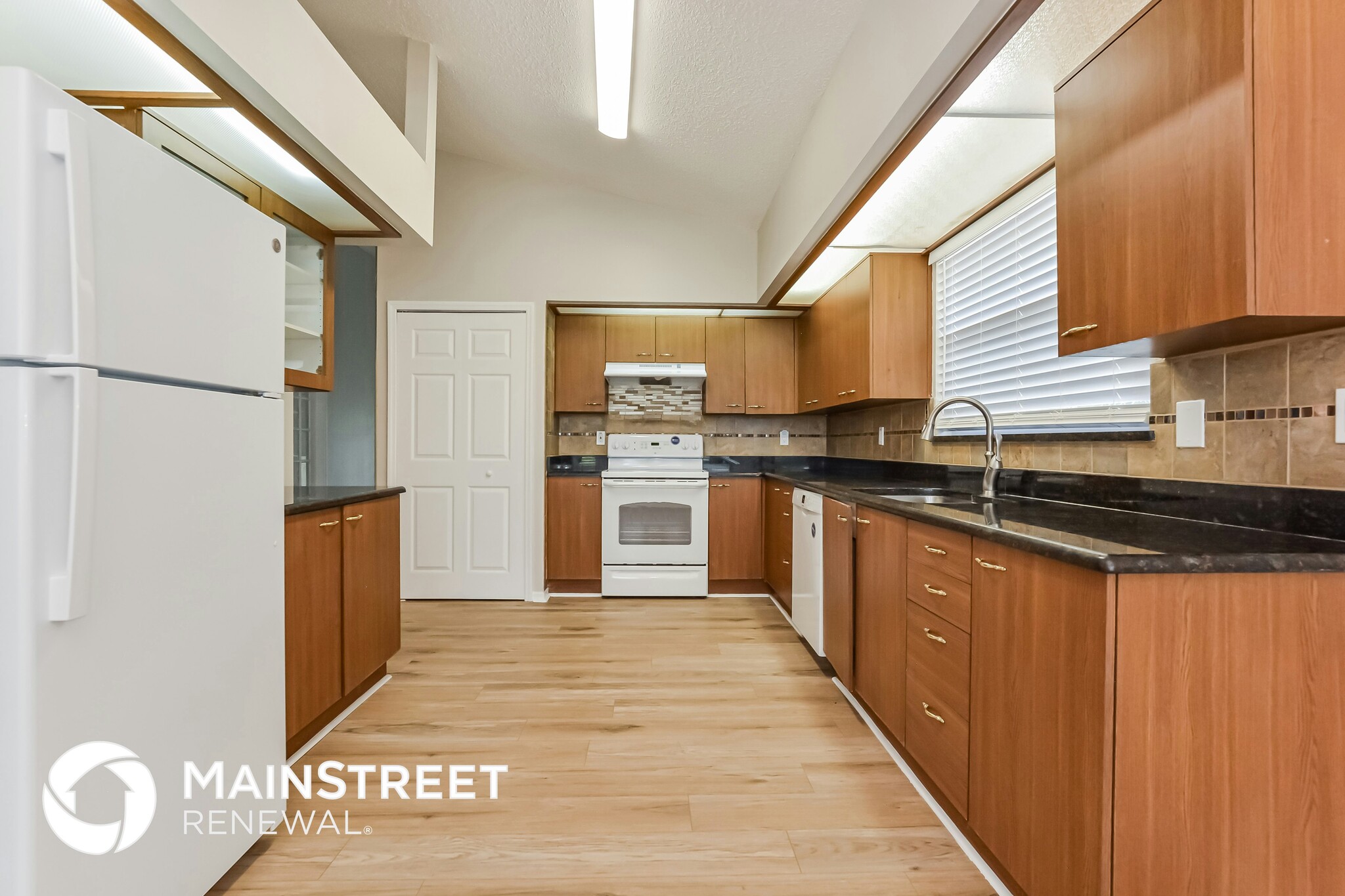 Building Photo - 969 Belleflower Dr