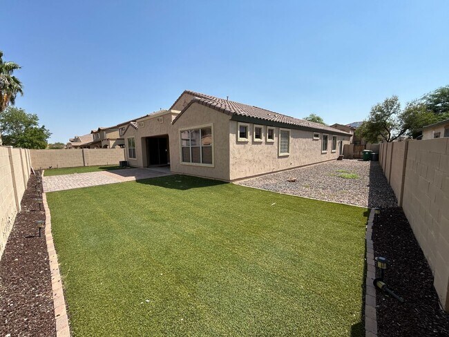 Building Photo - 4269 N 157th Ave