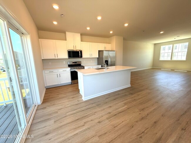 Building Photo - 144 Gary Wy