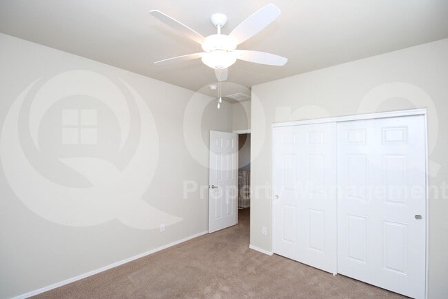 Building Photo - 4414 E Angela Dr