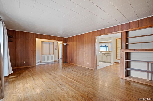 Building Photo - 7 Red Top Rd