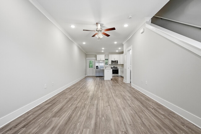 Building Photo - 246 N Sand Palm Rd
