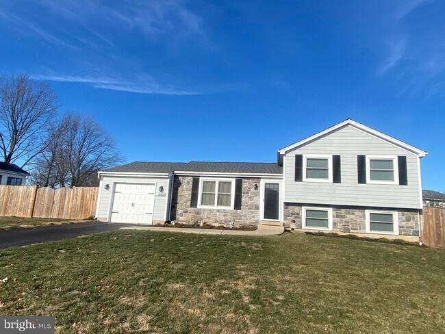 Building Photo - 4426 Cub Run Rd