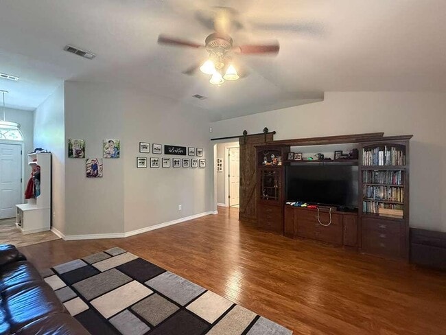 Building Photo - 4216 Shadow Ln