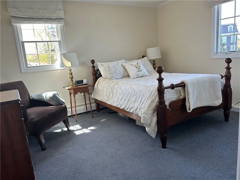 Building Photo - 67 Esmond Ave