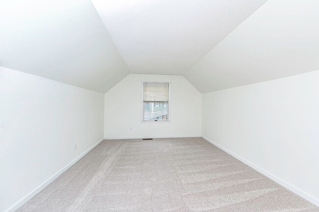 Building Photo - 10504 Moorwood Ridge Cir