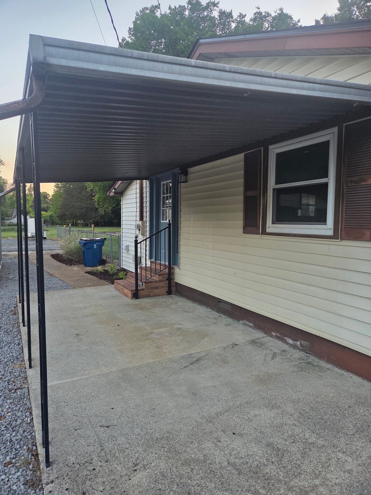 Building Photo - 515 Lillard Rd