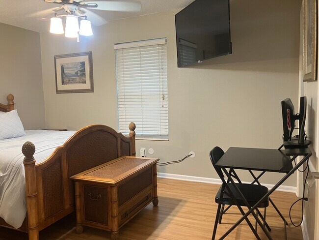 Building Photo - 1803 Salmon Dr